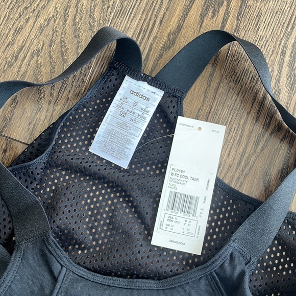 Adidas workout top, M - Picture 3 of 3